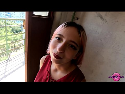 ❤️ Dareenka Ardayga ayaa ka nuugay qof qalaad oo dibadda jooga - Cum on wajigiisa ❤❌ Galmo
